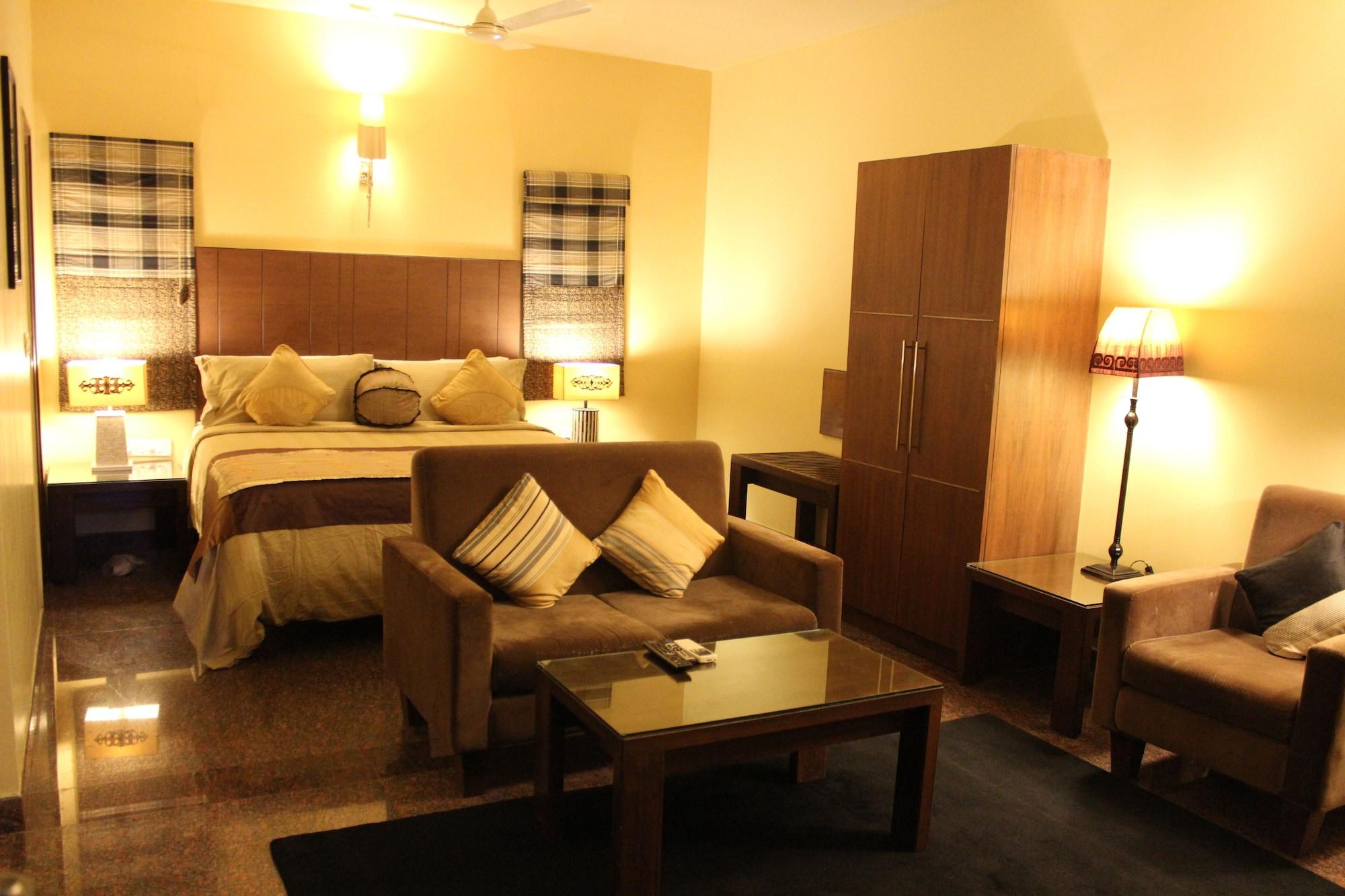 Justa Indiranagar Aparthotel Bangalore Phòng bức ảnh