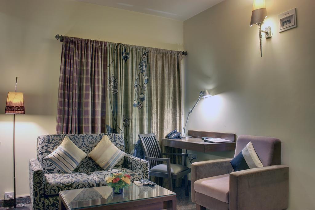 Justa Indiranagar Aparthotel Bangalore Ngoại thất bức ảnh