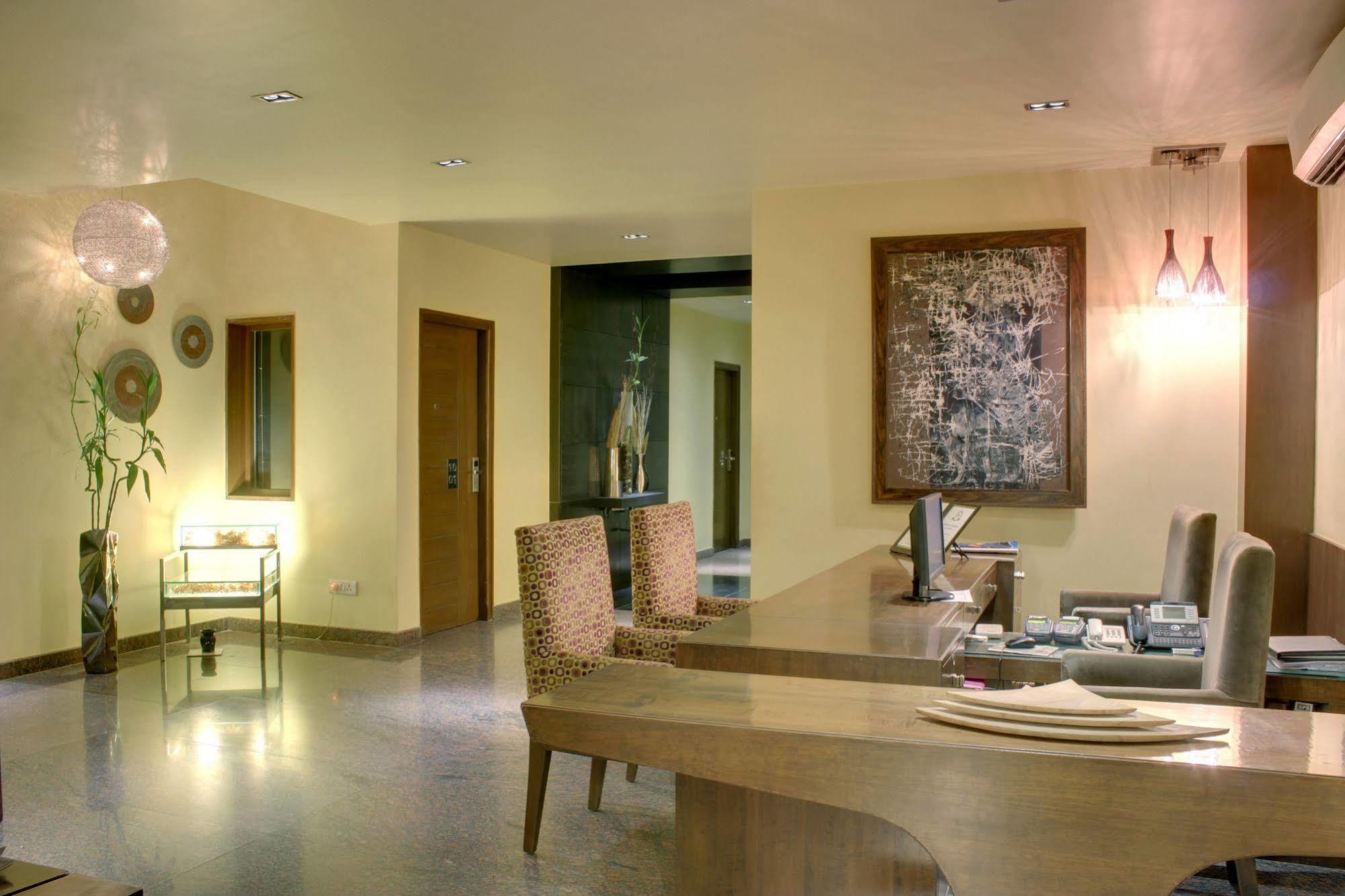 Justa Indiranagar Aparthotel Bangalore Ngoại thất bức ảnh
