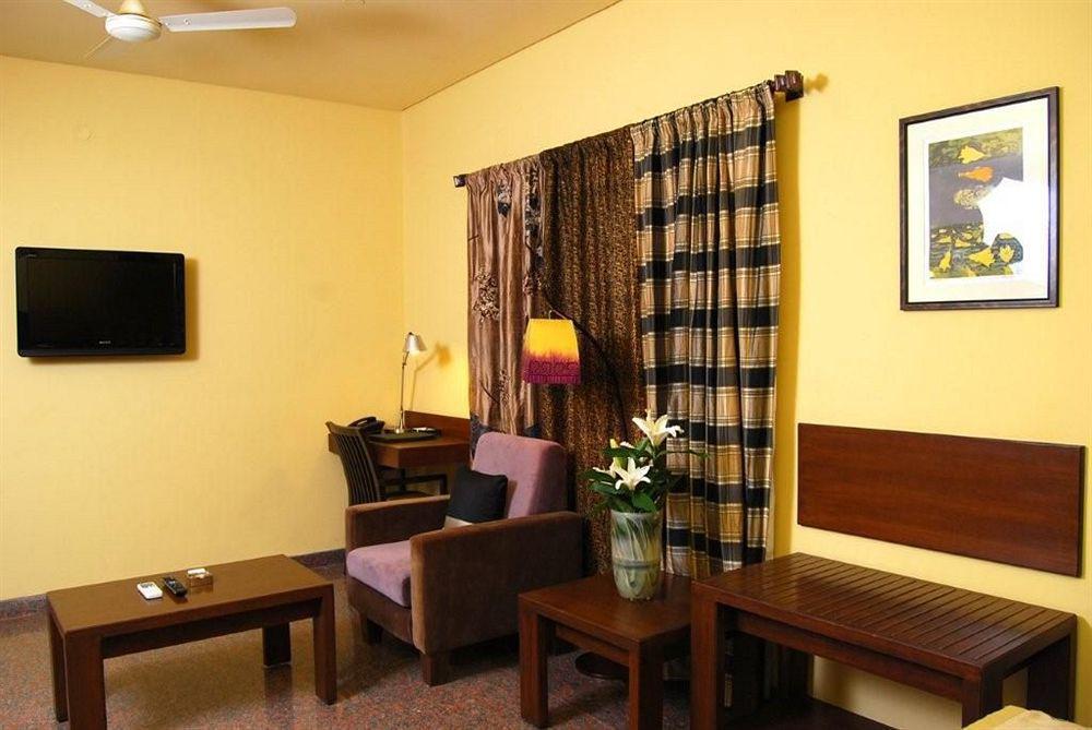Justa Indiranagar Aparthotel Bangalore Ngoại thất bức ảnh